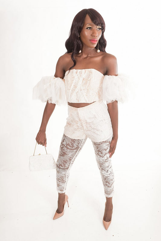 THE CREAMY LACE SET
